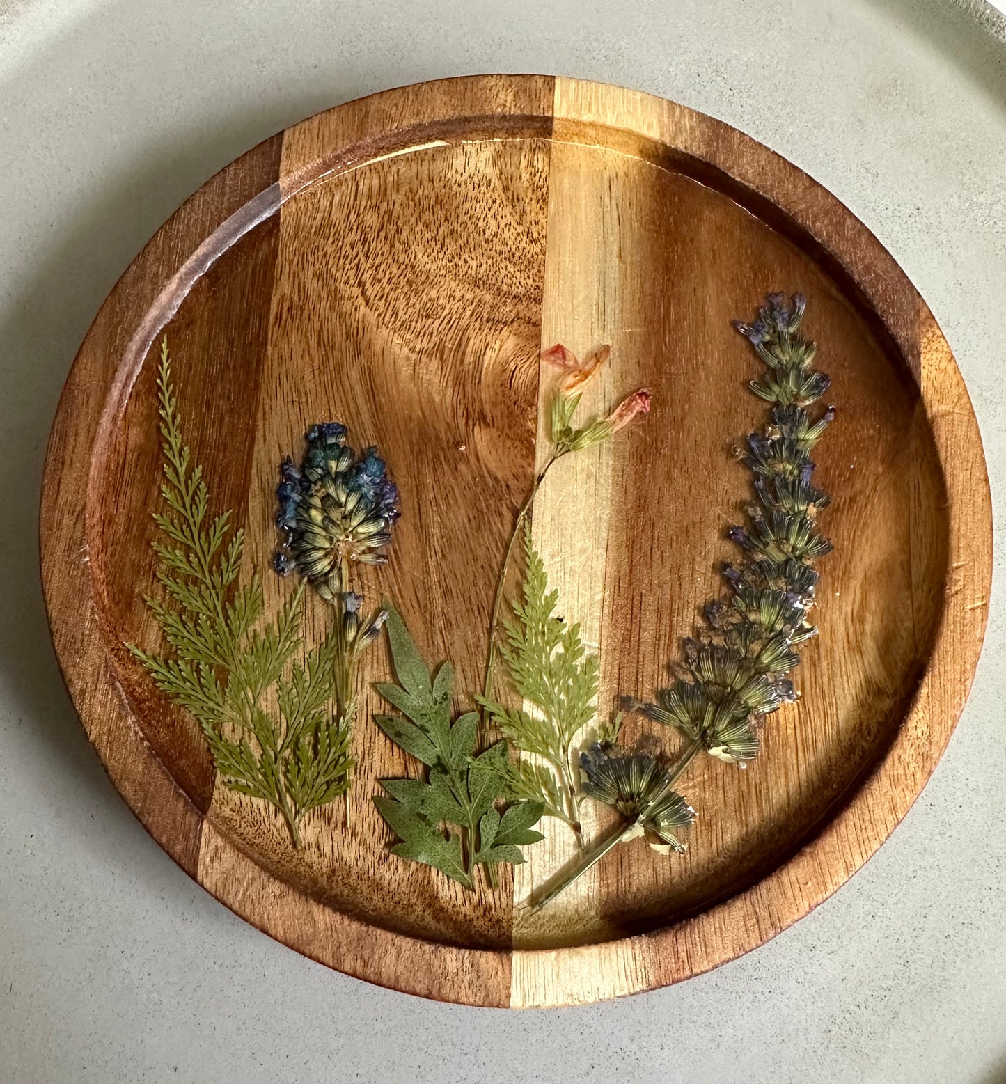 6” Round Botanical Tray